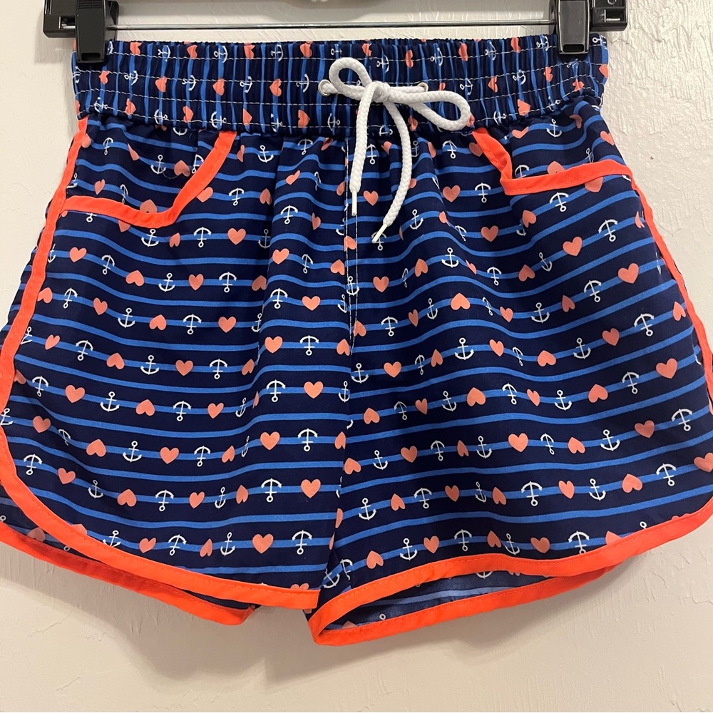 Hollister Comfort-Fit Women’s Shorts Size S Heart and‎ Nautical Print.